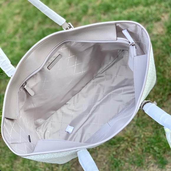 NWT Michael Kors XL Jet Set Tote - Picture 3 of 10